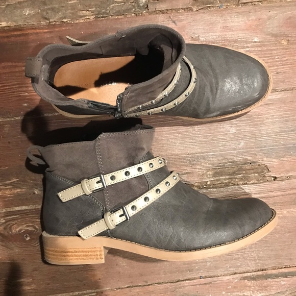 Mossimo Supply Co. Shoes - Grey-ish Strappy booties